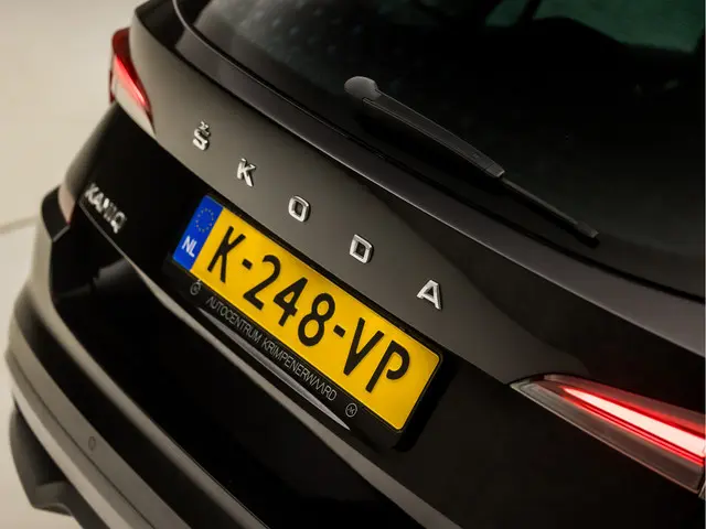 Škoda Kamiq 1.0 TSI Luxury Sport 2021 Benzine 30