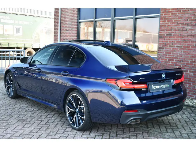 BMW 5 Serie 545e xDrive M-Sport 2021 Hybride Benzine 52