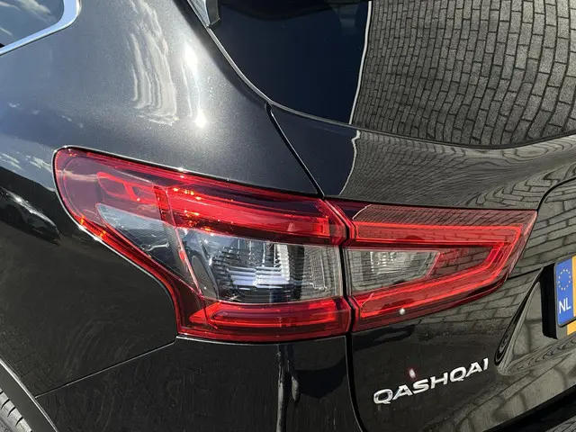 Nissan QASHQAI 1.3 DIG-T Tekna + 2019 Benzine 35