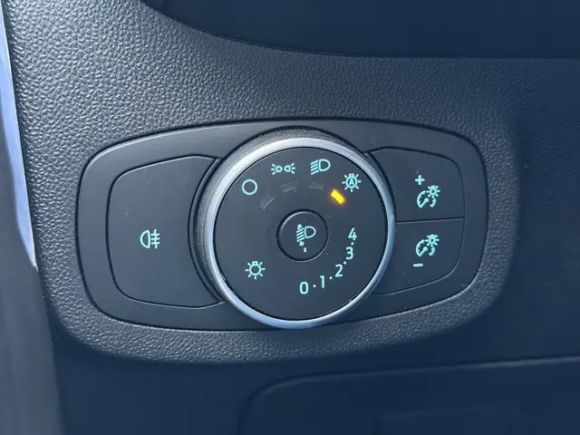 Ford Fiesta 1.1 Trend 2017 Benzine 25