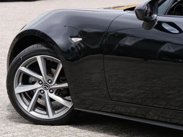 Mazda MX-5 1.5 CHAIRO/ LEER/ BOSE/ 18INCH/ DAB/ 2018 Benzine 27