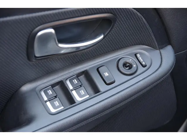Kia Carens 1.6 GDi Business Pack 2013 Benzine 11