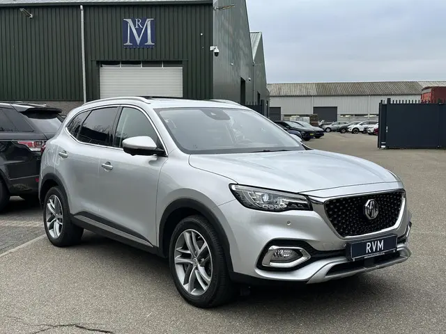 MG EHS 1.5 TGDI Luxury 2023 Hybride Benzine 3