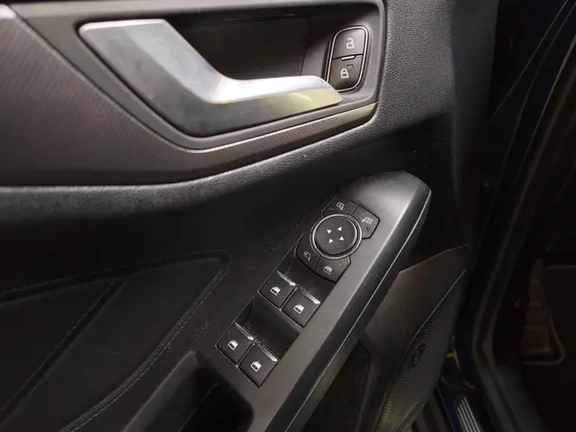 Ford Focus 1.0 EcoBoost Titanium Business 2019 Benzine 26