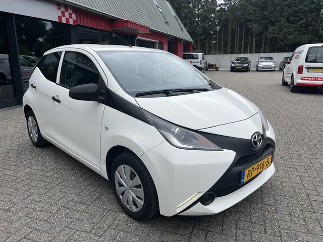 Toyota Aygo 1.0 VVT-i x-fun 1e Eigenaar 2018 Benzine 3