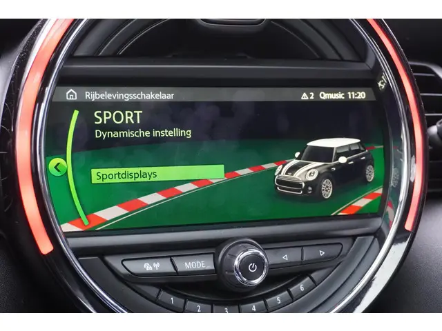 MINI 5-Deurs Cooper C 2019 Benzine 20