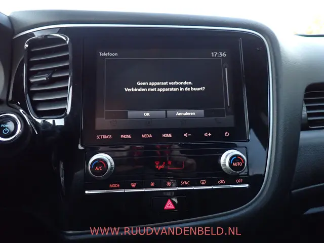 Mitsubishi Outlander 2.4 PHEV Pure 2020 Hybride Benzine 15