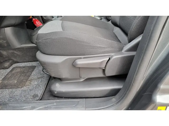 Citroën C4 Picasso 1.2 PureTech Selection 2017 Benzine 23