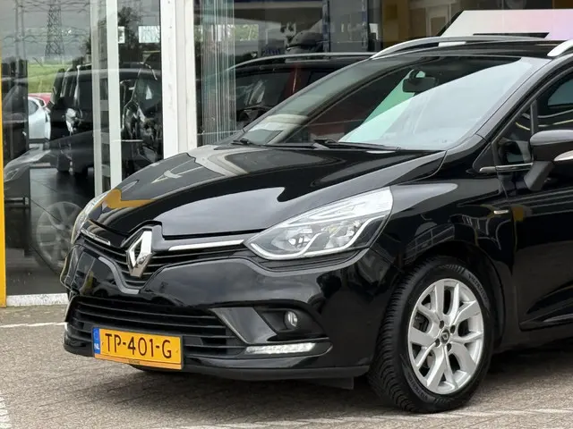 Renault Clio Estate 0.9 TCe Limited 2018 Benzine 15