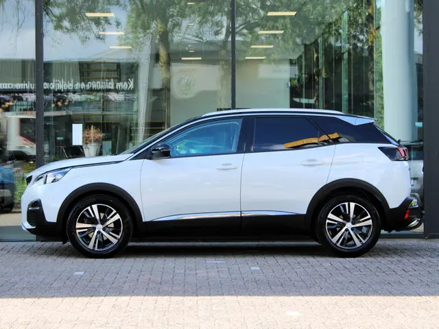 Peugeot 3008 1.2 PureTech Allure 2018 Benzine 11