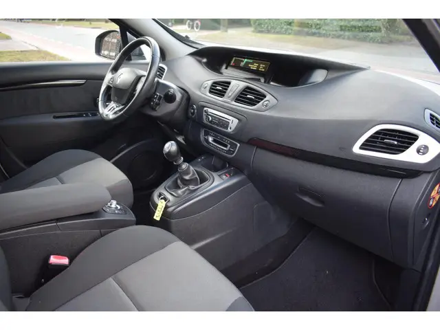 Renault Scénic 1.2 TCe Expression Trekhaak 2013 Benzine 16