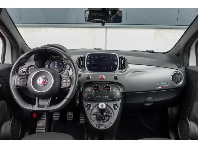 Abarth 595 1.4 T-Jet Pista 2019 Benzine 32