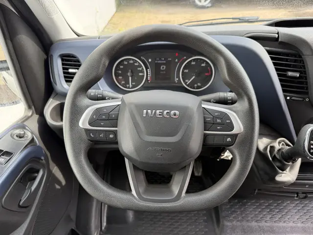 Iveco Daily 35S16 2.3 2021 Diesel 19
