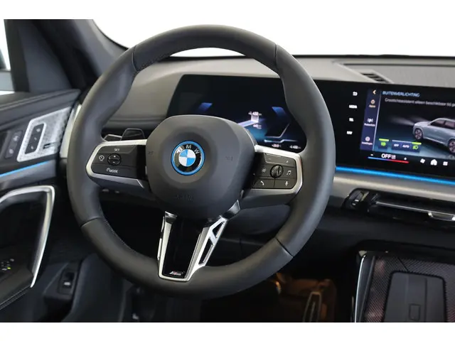 BMW iX1 eDrive20 2025 Elektrisch 11