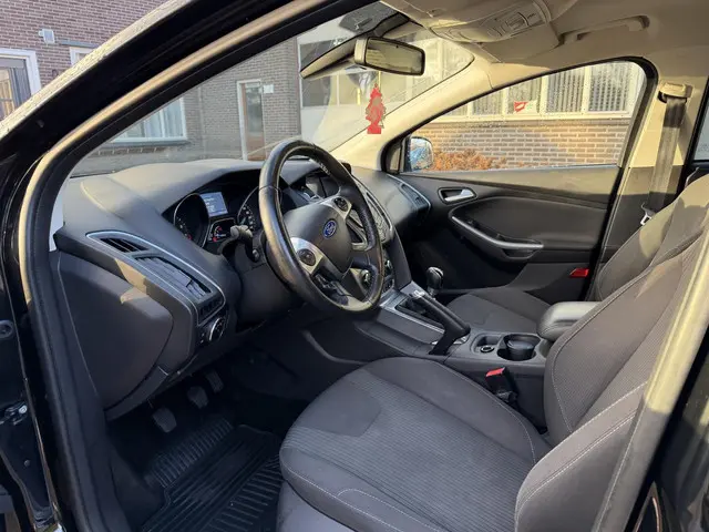 Ford Focus Wagon 1.0 EcoBoost Edition Plus 2014 Benzine 8