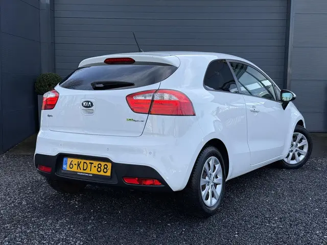 Kia Rio 1.2 CVVT Super Pack 2013 Benzine 4