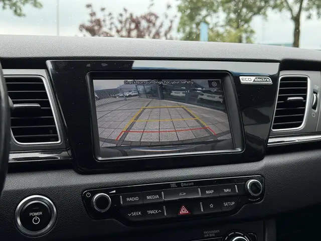 Kia e-Niro ExecutiveLine 64 kWh 2020 Elektrisch 26