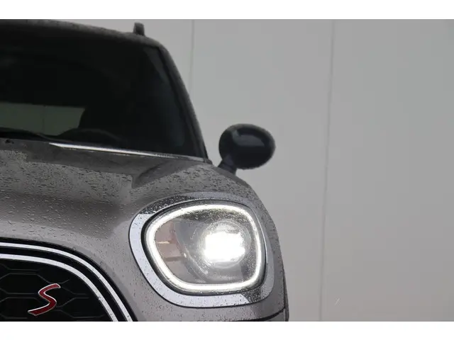 MINI Countryman 3