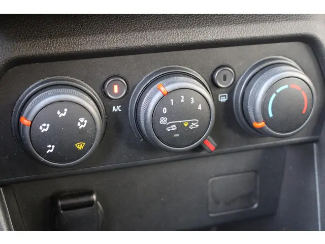 Dacia Sandero Stepway 1.0 TCe 90 Comfort 2023 Benzine 12