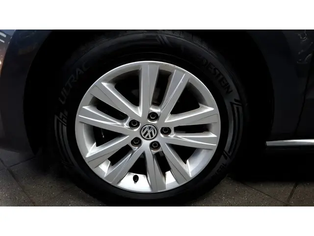 Volkswagen Polo 1.0 Comfortline 2015 Benzine 17