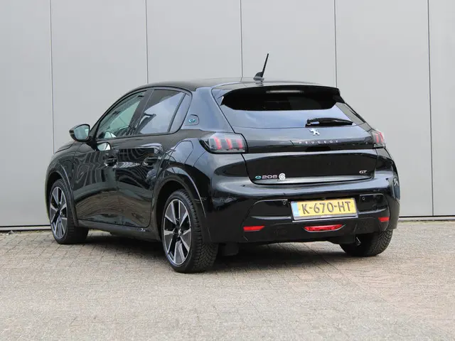 Peugeot e-208 2