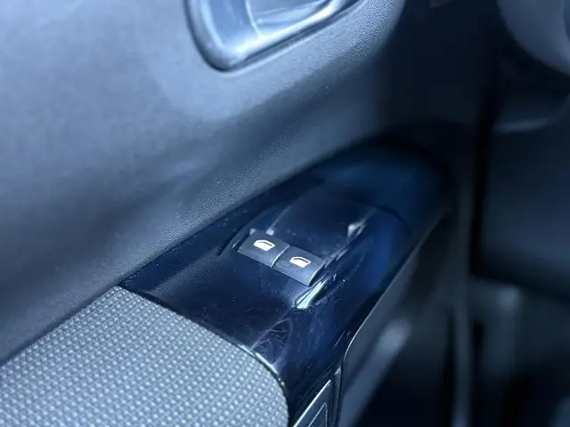 Citroën C4 Cactus 1.2 PureTech 2015 Benzine 21