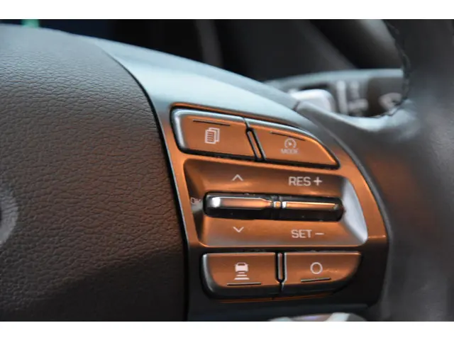 Hyundai IONIQ 1.6 GDi Premium - Plus 2021 Hybride Benzine 10