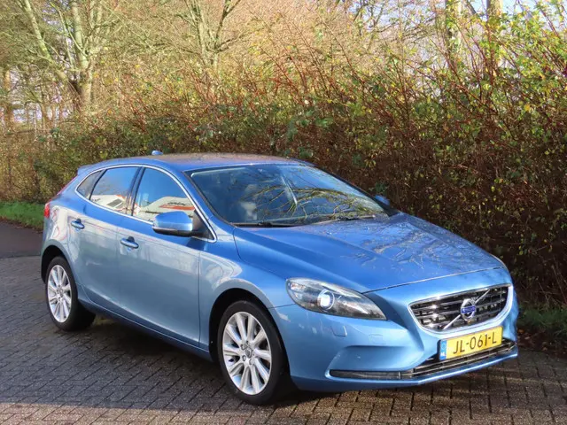 Volvo V40 2.0 T3 Momentum *152PK 2016 Benzine 7