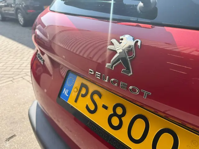 Peugeot 2008 1.2 PureTech Blue Lion 2017 Benzine 11