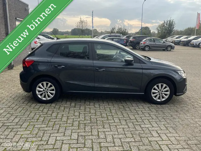 SEAT Ibiza 1.0 TSI Style Business Intense 2020 Benzine 6