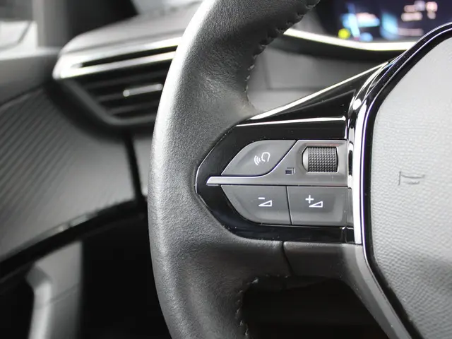 Peugeot e-2008 EV Allure Pack 50 kWh 2022 Elektrisch 20