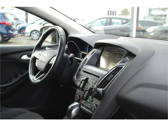 Ford Focus Wagon 1.0 125PK Titanium 2016 Benzine 29