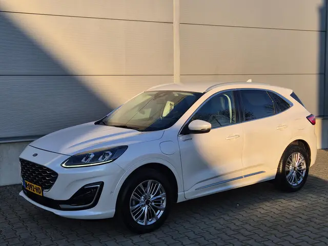 Ford Kuga 2.5 PHEV Vignale/trekhaak 2021 Hybride Benzine 12