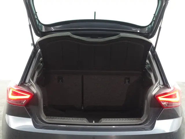 SEAT Ibiza 1.0 TSI Excellence 2019 Benzine 37