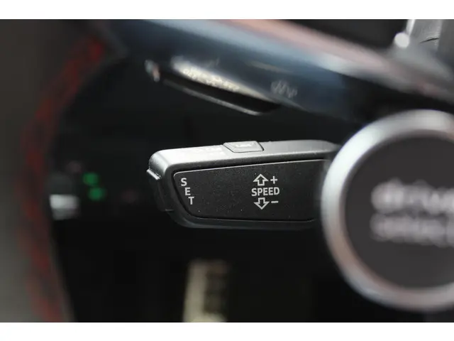 Audi TT 2.5 TFSI TT RS quattro 2016 Benzine 28
