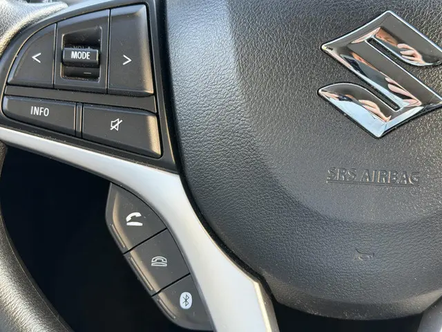 Suzuki Ignis 1.2 Smart Hybrid Select 2023 Benzine 18