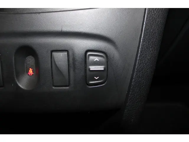 Dacia Logan MCV 0.9 TCe Lauréate 2015 Benzine 15