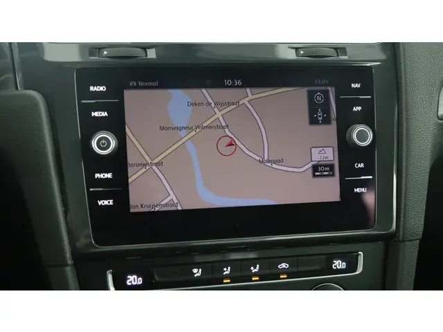 Volkswagen e-Golf 36kWh / 136pk E-DITION 2020 Elektrisch 27