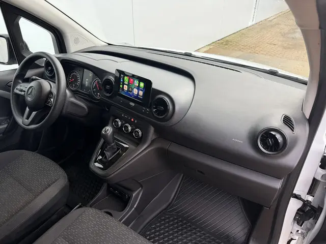 Mercedes-Benz eCitan 112 Pro 2023 Elektrisch 8