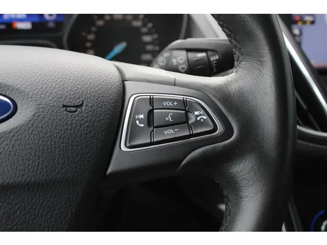 Ford C-MAX 1.5 Titanium 2015 Benzine 22