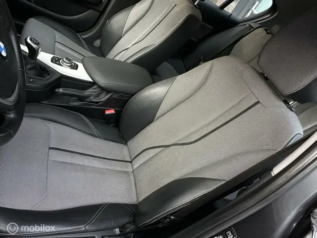 BMW 1 Serie 118i Urban Line 2014 Benzine 14