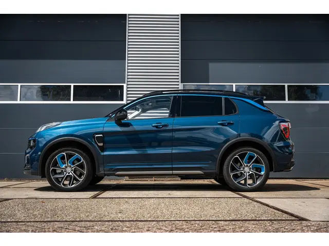 Lynk & Co 01 1.5 2024 Hybride Benzine 2