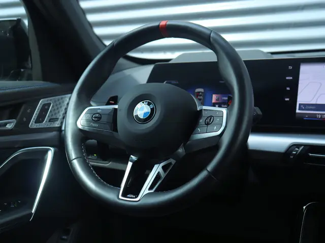 BMW X1 M35i 2024 Benzine 26