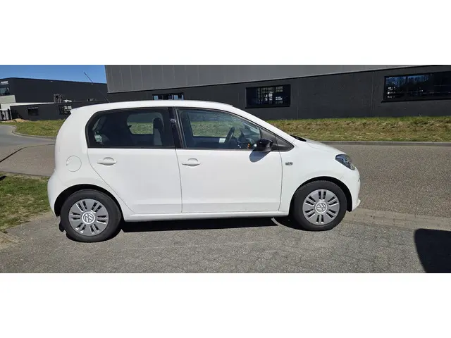 Volkswagen up! 1.0 move up! BlueMotion 2013 Benzine 7