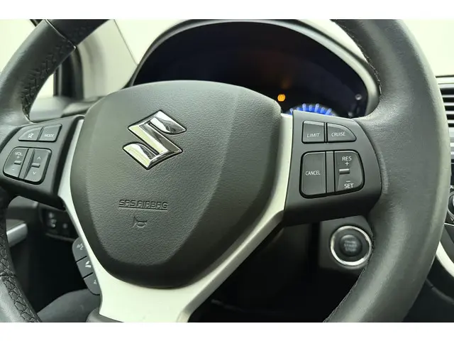 Suzuki S-Cross SX4 1.6 Exclusive 2015 Benzine 18