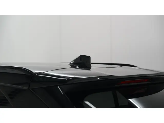 Peugeot 2008 PureTech 130 EAT8 GT 2024 Benzine 28
