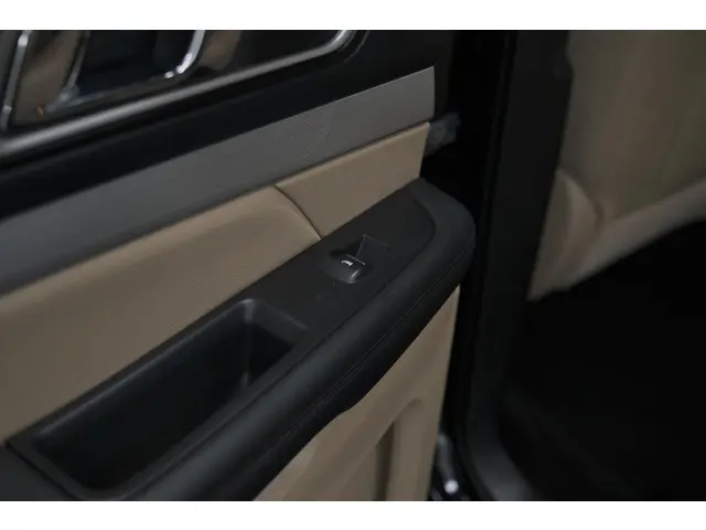 Ford Explorer XLT 2.3 Ecoboost 2019 Benzine 31
