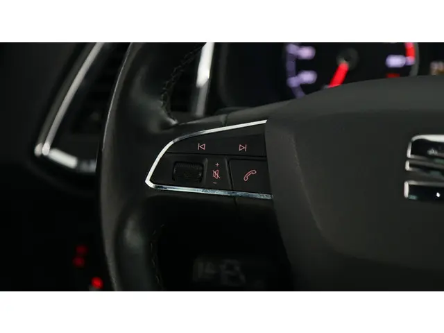 SEAT Ateca 1.4 EcoTSI 150pk Xcellence DSG 2017 Benzine 17