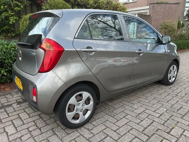 Kia Picanto 1.0 CVVT ComfortLine 2015 Benzine 7