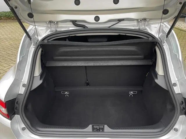 Renault Clio 0.9 TCe Limited 2018 Benzine 20